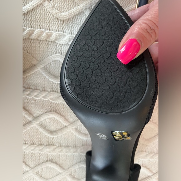 New! Chinese Laundry Black Pointed 4 inch Heels Crochet Fabric Front women’s 9.5 - Picture 7 of 12